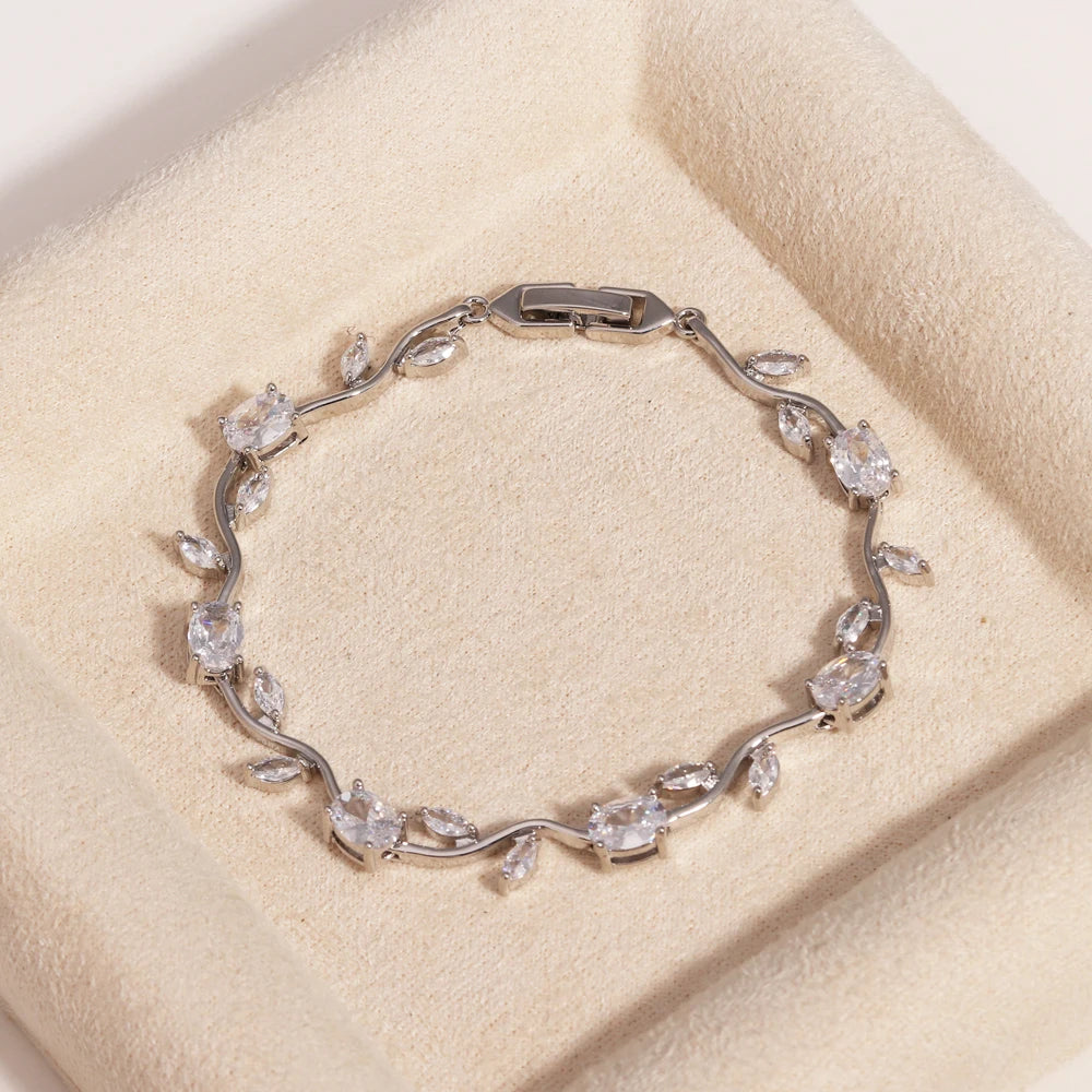 Florea Atelier™ | Princess Leaf Bracelet