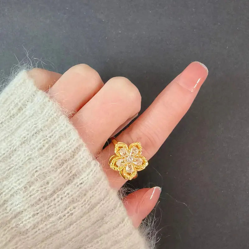 Florea Atelier™ | Spinning Princess Ring